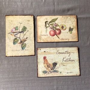 3 Metal wall accents. 3x5” each